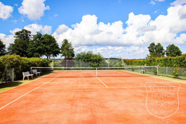 tennisbane liebhaveri udsigt til sø location denmark scoutshonor00102