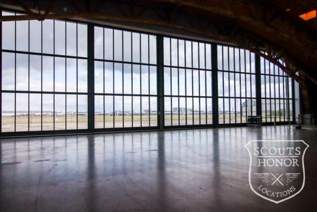 hanger store vinduer lufthavn højt til loftet location denmark scoutshonor 38
