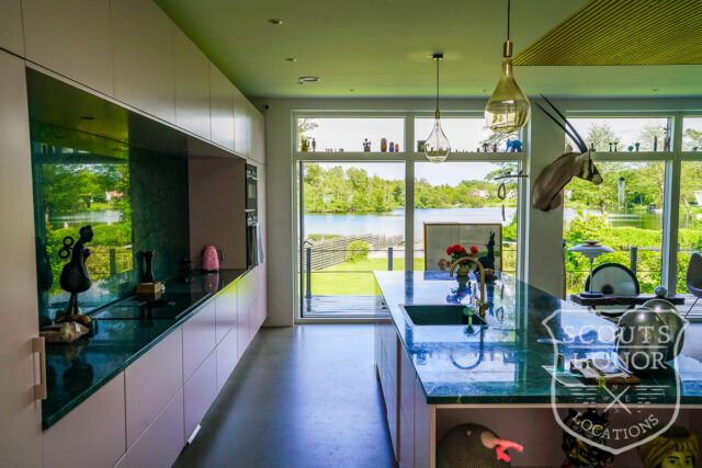 modern architecture pink kitchen udsigt til sø location denmark scoutshonor 82
