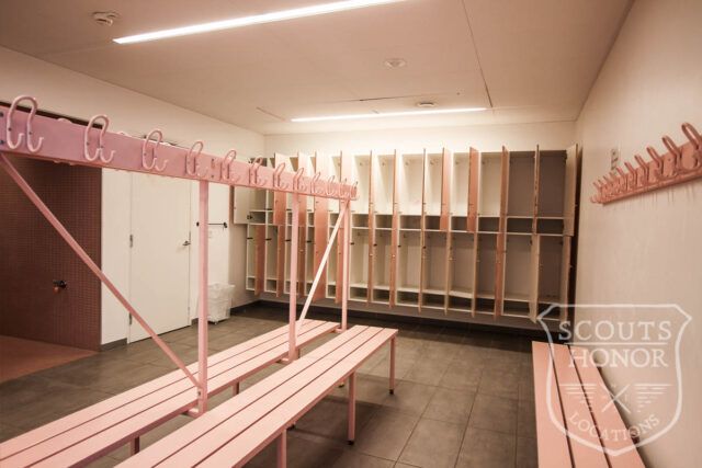 pinklockerroom omkldningsrum pinkfliser kbenhavn location copenhagen scoutshonor8of22