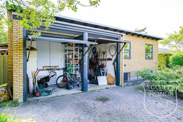 shelter parcelhus garage hyggelig have location denmark scoutshonor 12