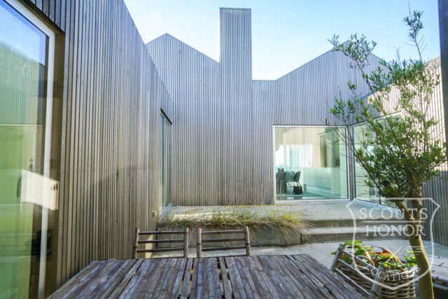 moderne arkitektur havudsigt minimalistisk træbeklædning location denmark scoutshonor00055