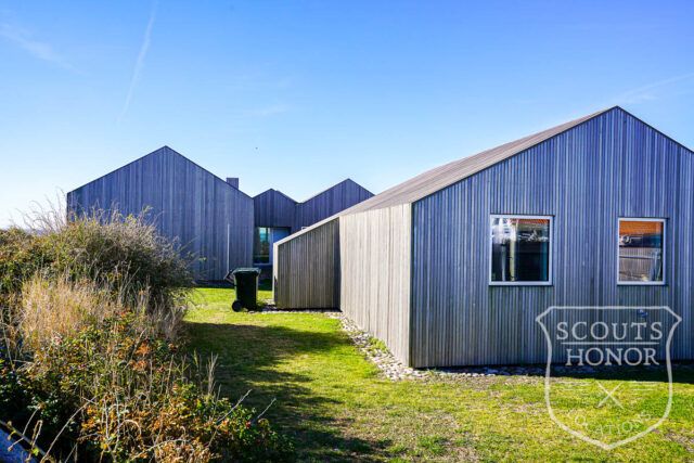 moderne arkitektur havudsigt minimalistisk træbeklædning location denmark scoutshonor00083