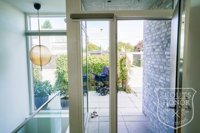villa aarhus moderne glasvæg terrasse location denmark scoutshonor 81