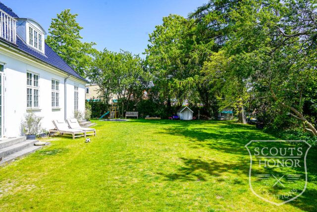 villa charlottenlund hyggelig have atrium location denmark scoutshonor 038