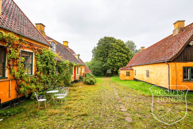 historisk bygning nordsjælland naturgrund patina location denmark scoutshonor 105
