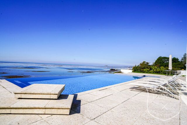 skåne outdoor pool luxury white on white location denmark scoutshonor 036