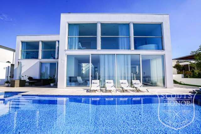 skåne outdoor pool luxury white on white location denmark scoutshonor 039
