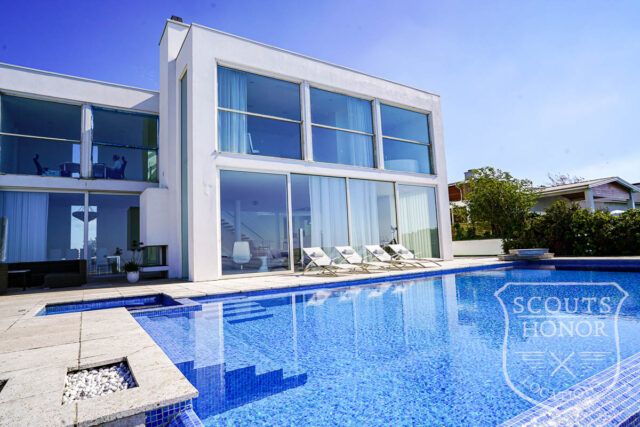 skåne outdoor pool luxury white on white location denmark scoutshonor 040