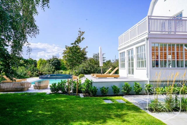 skåne overdækket pool moderne hvid villa location denmark scoutshonor 11