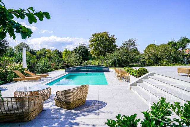 skåne overdækket pool moderne hvid villa location denmark scoutshonor 23