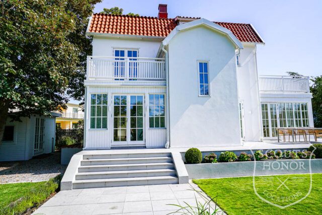 skåne overdækket pool moderne hvid villa location denmark scoutshonor 37
