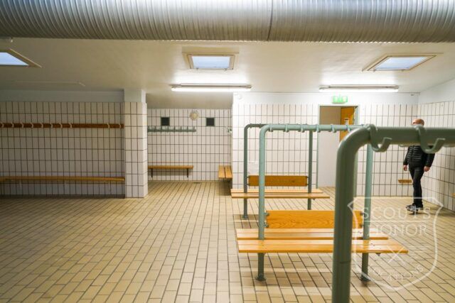omklædningsrum locker room retro baderum location copenhagen scoutshonor locations 17