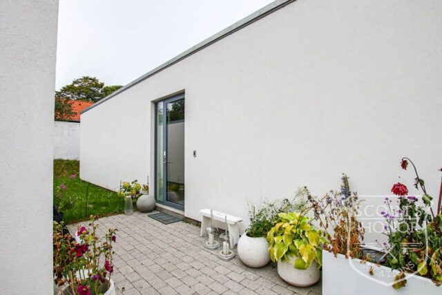 modern architecture minimalistic panoramic view white villa north zealand location denmark scoutshonor 60