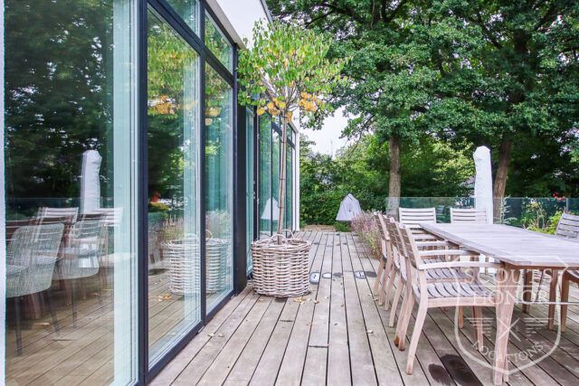 moderne arkitektur park udendørs lounge sø i baghave location denmark scoutshonor 67
