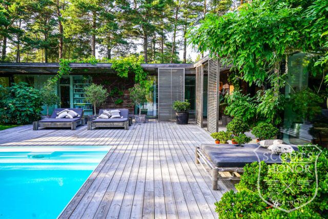 skåne arkitekttegnet villa udendørs pool naturområde luksus location denmark scoutshonor 056