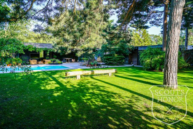 skåne arkitekttegnet villa udendørs pool naturområde luksus location denmark scoutshonor 076